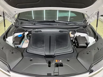 Genesis GV60