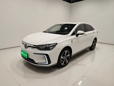 BAIC EU5
