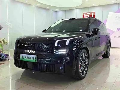 Lynk & Co 领克900