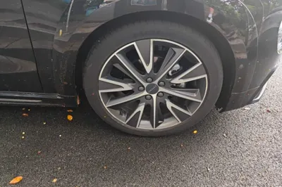 Lynk & Co 02 Hatchback