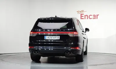 Lincoln Aviator