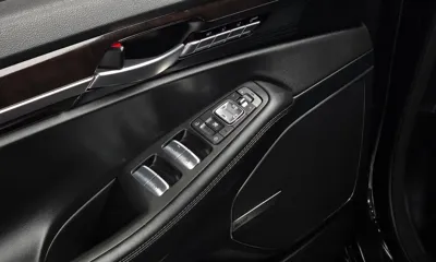 Genesis EQ900