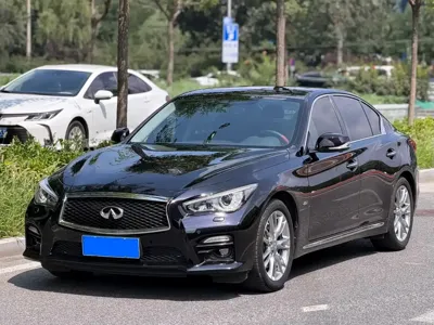 Infiniti Q50L