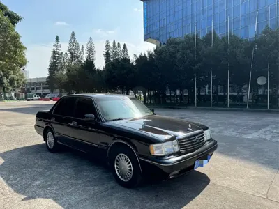 Toyota Crown (Import)