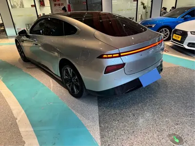 Xpeng P7