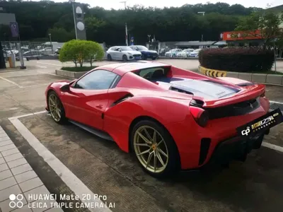 Ferrari 488