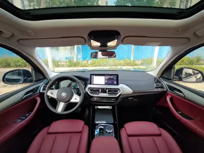 BMW iX3