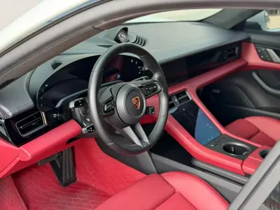 Porsche Taycan