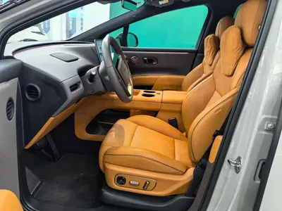 Li Auto 理想i8