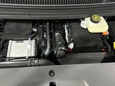 Denza Denza D9