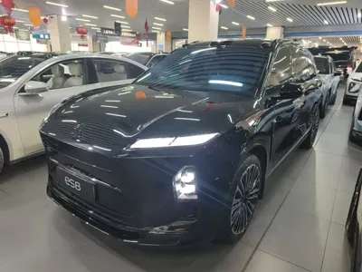 Nio ES8