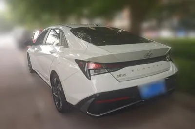 Hyundai Elantra
