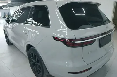 Li Auto ONE
