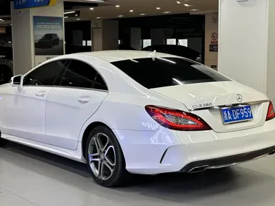 Mercedes-Benz CLS