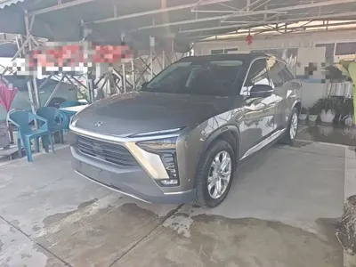 Nio ES8