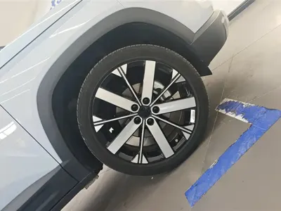 Geely ICON
