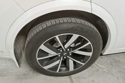 Li Auto L7