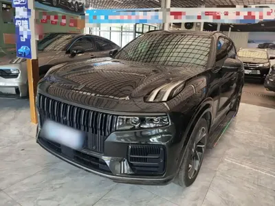 Lynk & Co 09