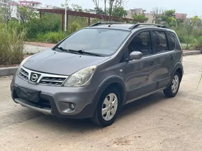 Nissan Livina