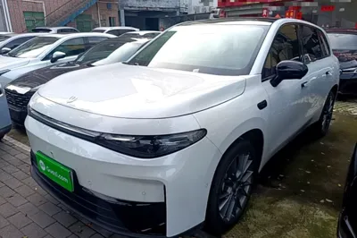Leapmotor C10