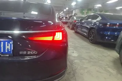 Lexus ES