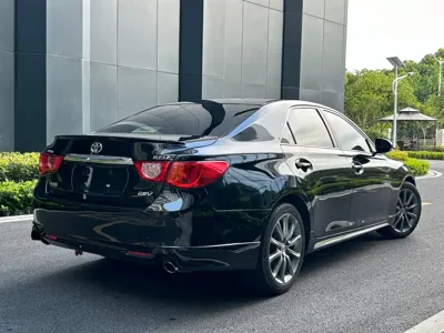 Toyota Reiz
