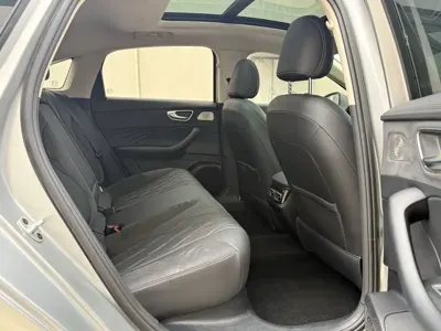 Roewe D7