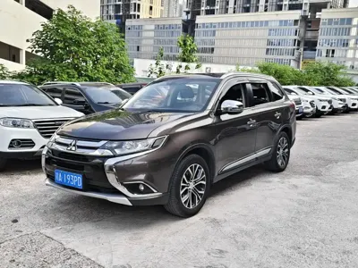 Mitsubishi Outlander (Import)