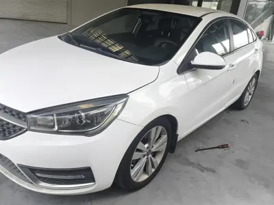 Chery Arrizo 5