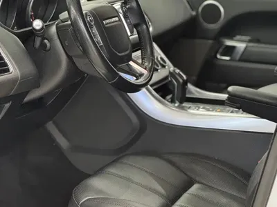 Land Rover Sport