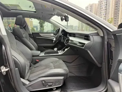 Audi A7L