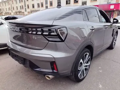 Lynk & Co 05