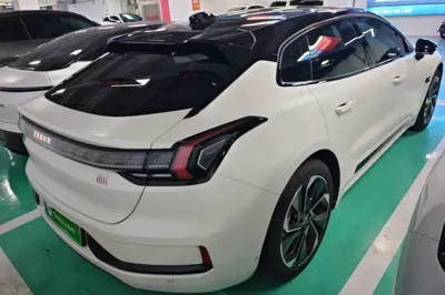Zeekr 001