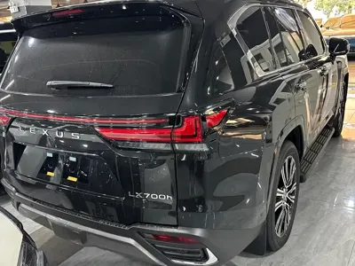 Lexus LX