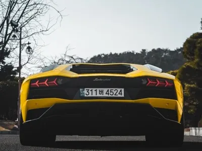 Lamborghini Aventador