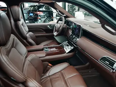 Lincoln Navigator