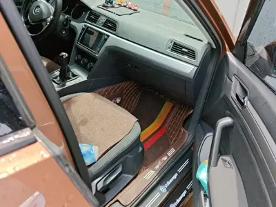 Volkswagen Lamando