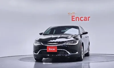 Chrysler 200