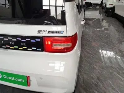 Wuling MINIEV