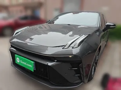 Lynk & Co 03