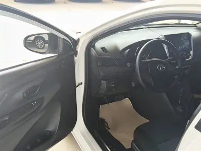 Toyota Yaris L