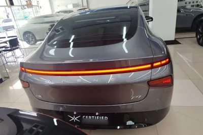 Xpeng P7