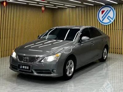 Toyota Reiz
