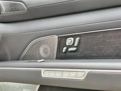 Nio ES8