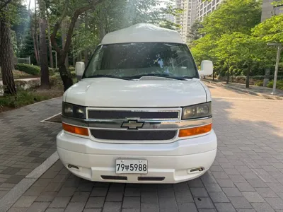 Chevrolet Express Van