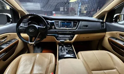 Kia Canival