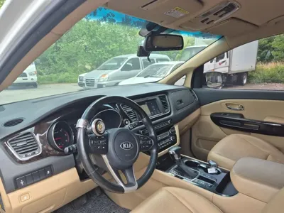 Kia Canival