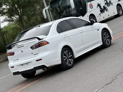 Mitsubishi Lancer EX