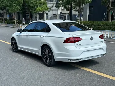 Volkswagen Lamando
