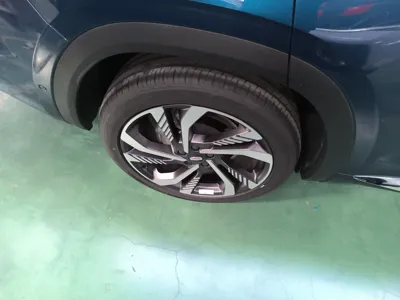 Geely Monjaro L